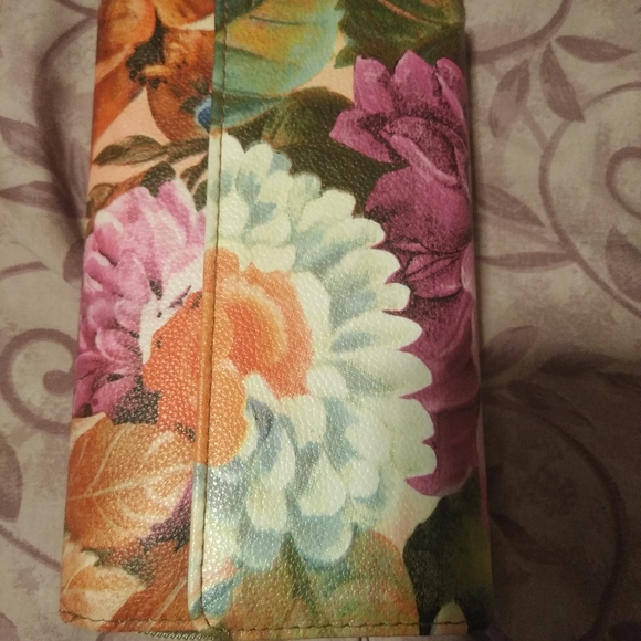 Wallet - Picture 1 of 5